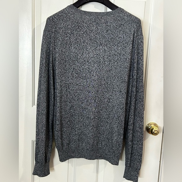 Banana Republic Men’s XL Silk Cashmere V Neck Sweater - Picture 2 of 9